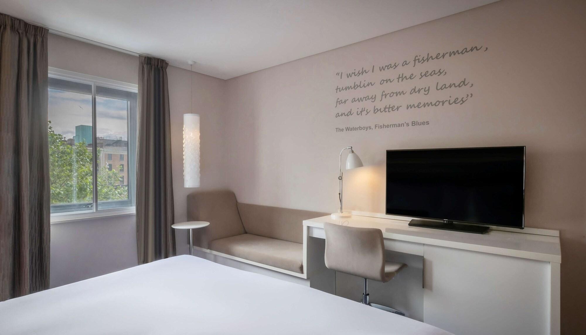 The Morrison Dublin, Curio Collection By Hilton Hotel Екстериор снимка A room at the hotel