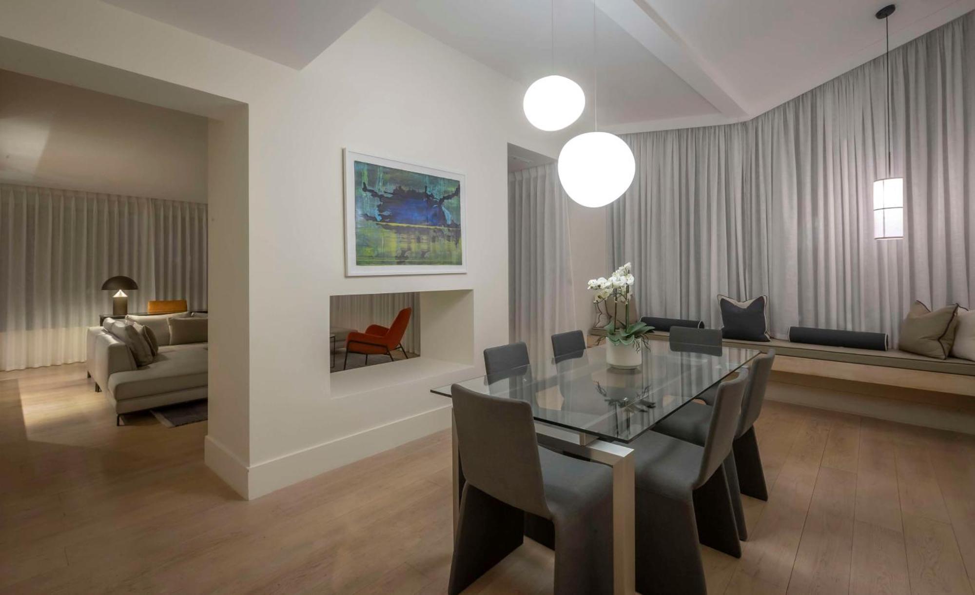 The Morrison Dublin, Curio Collection By Hilton Hotel Екстериор снимка The interior of a penthouse apartment at The Ivy, 2015