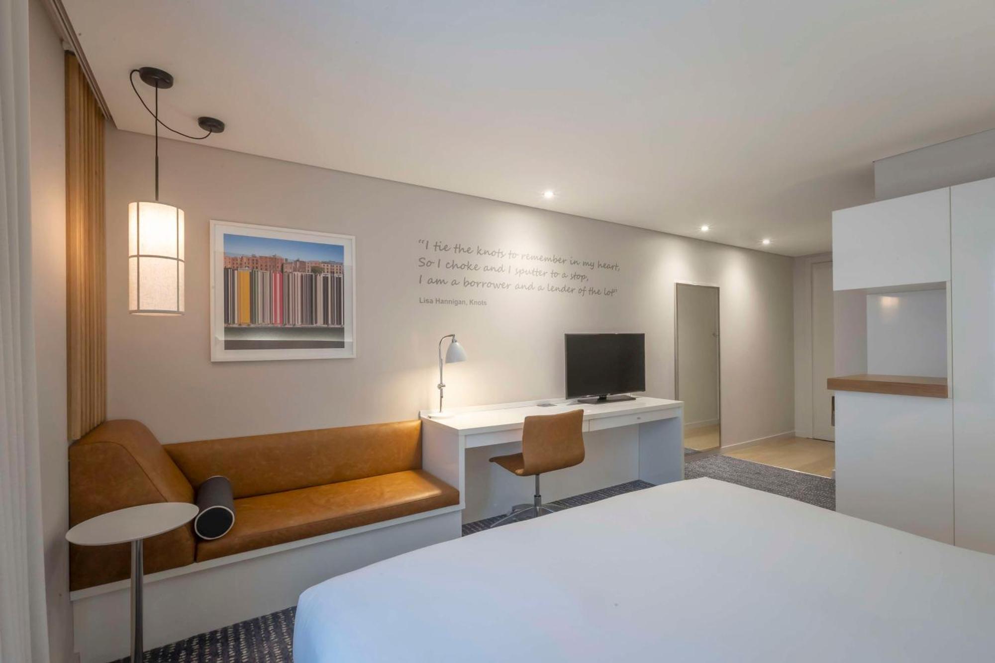 The Morrison Dublin, Curio Collection By Hilton Hotel Екстериор снимка
