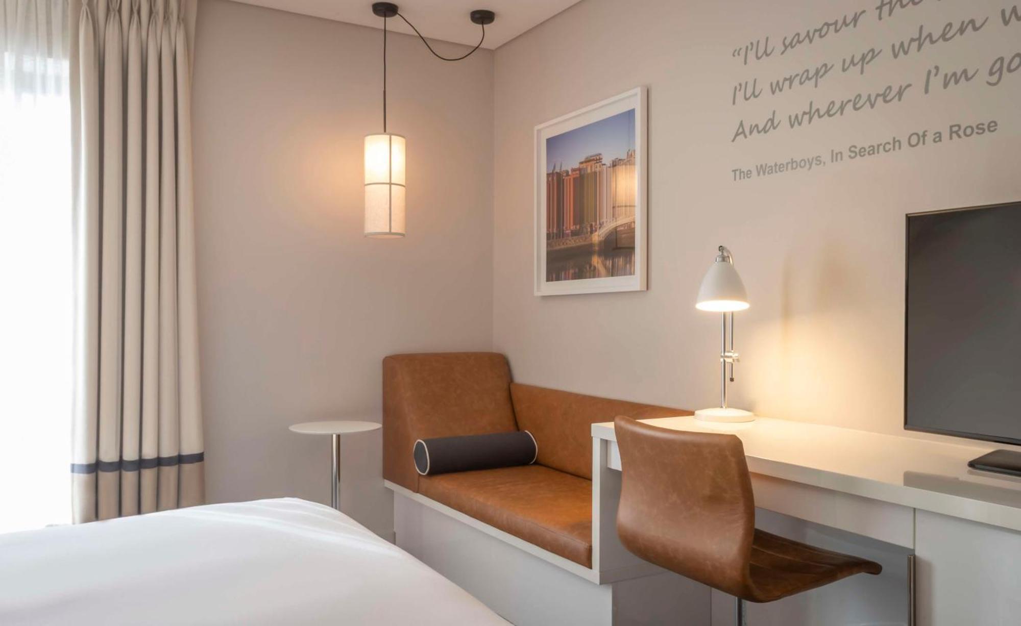 The Morrison Dublin, Curio Collection By Hilton Hotel Екстериор снимка A room at the hotel