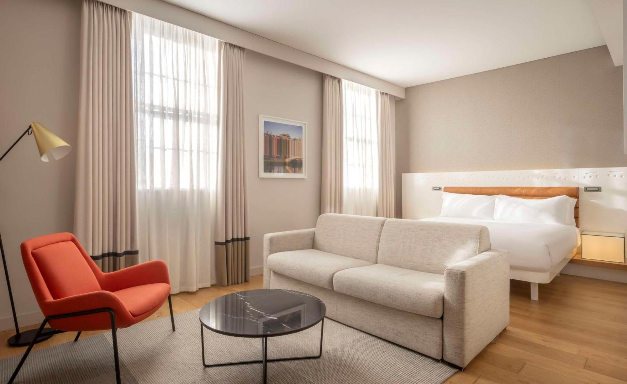 The Morrison Dublin, Curio Collection By Hilton Hotel Екстериор снимка A room at the hotel