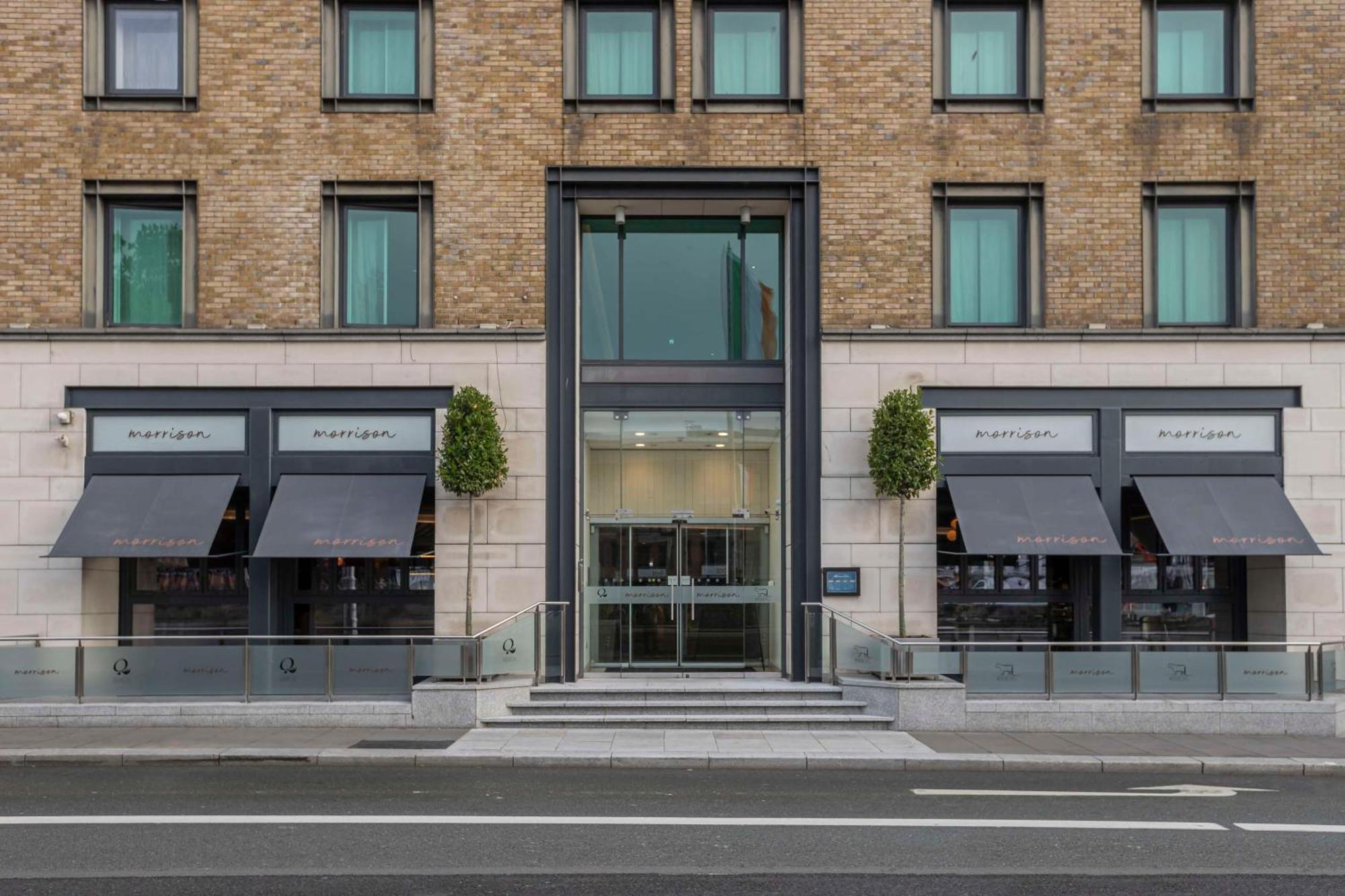 The Morrison Dublin, Curio Collection By Hilton Hotel Екстериор снимка The entrance to the hotel